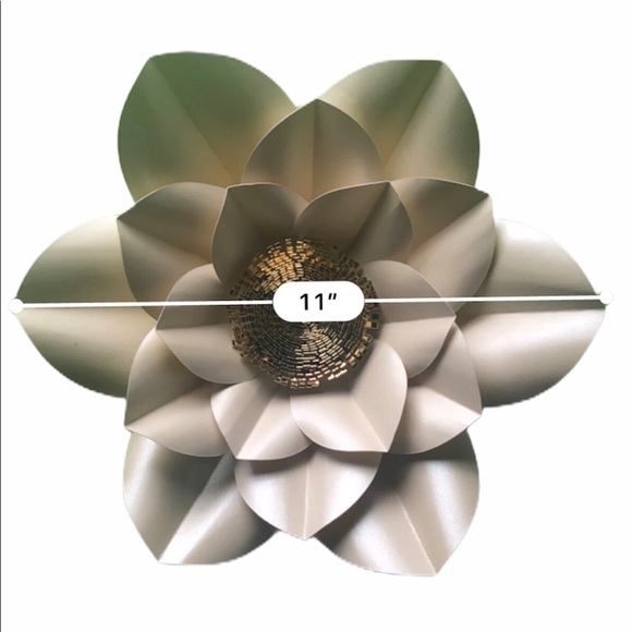 Paper Flower Set - Picture 10 of 12